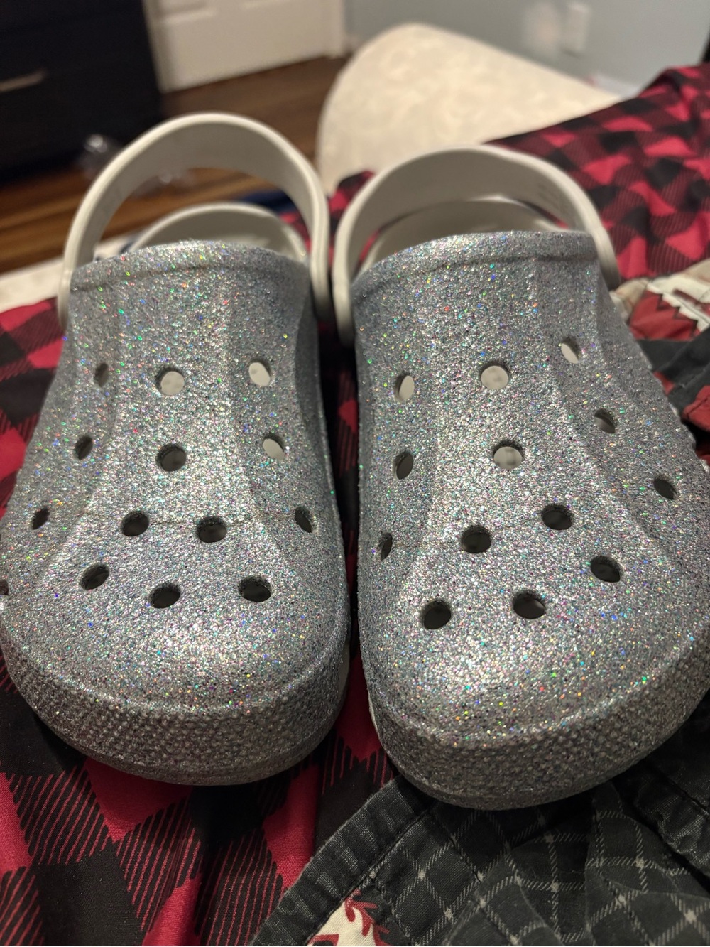 Women’s Glitter Slip-On Clog - Silver